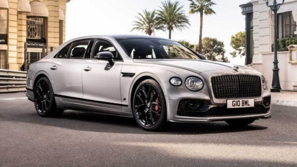 Bentley Flying Spur cinzento