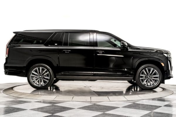 Cadillac Escalade Sport Platinum ESV
