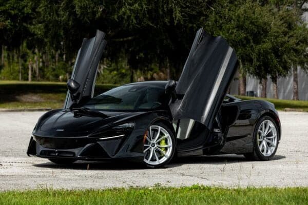 McLaren Artura
